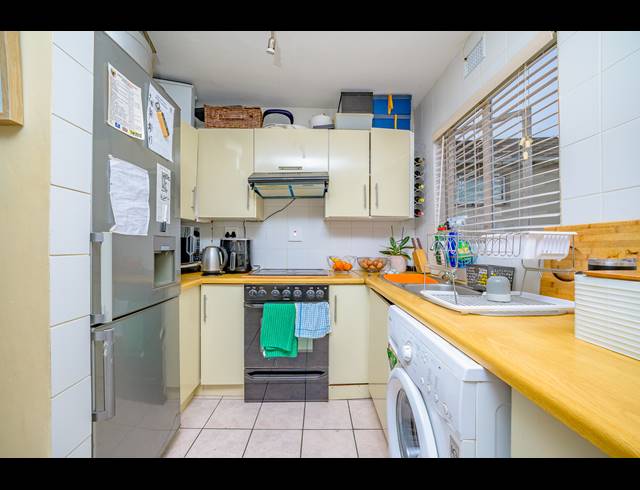 3.5 BEDROOM TOWNHOUSE FOR SALE IN THE WOLDS